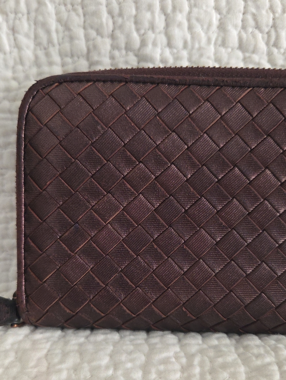 Bottega Veneta Textured Zippered Long Wallet in Shimmery Dark Bronze - Picture 5 of 15